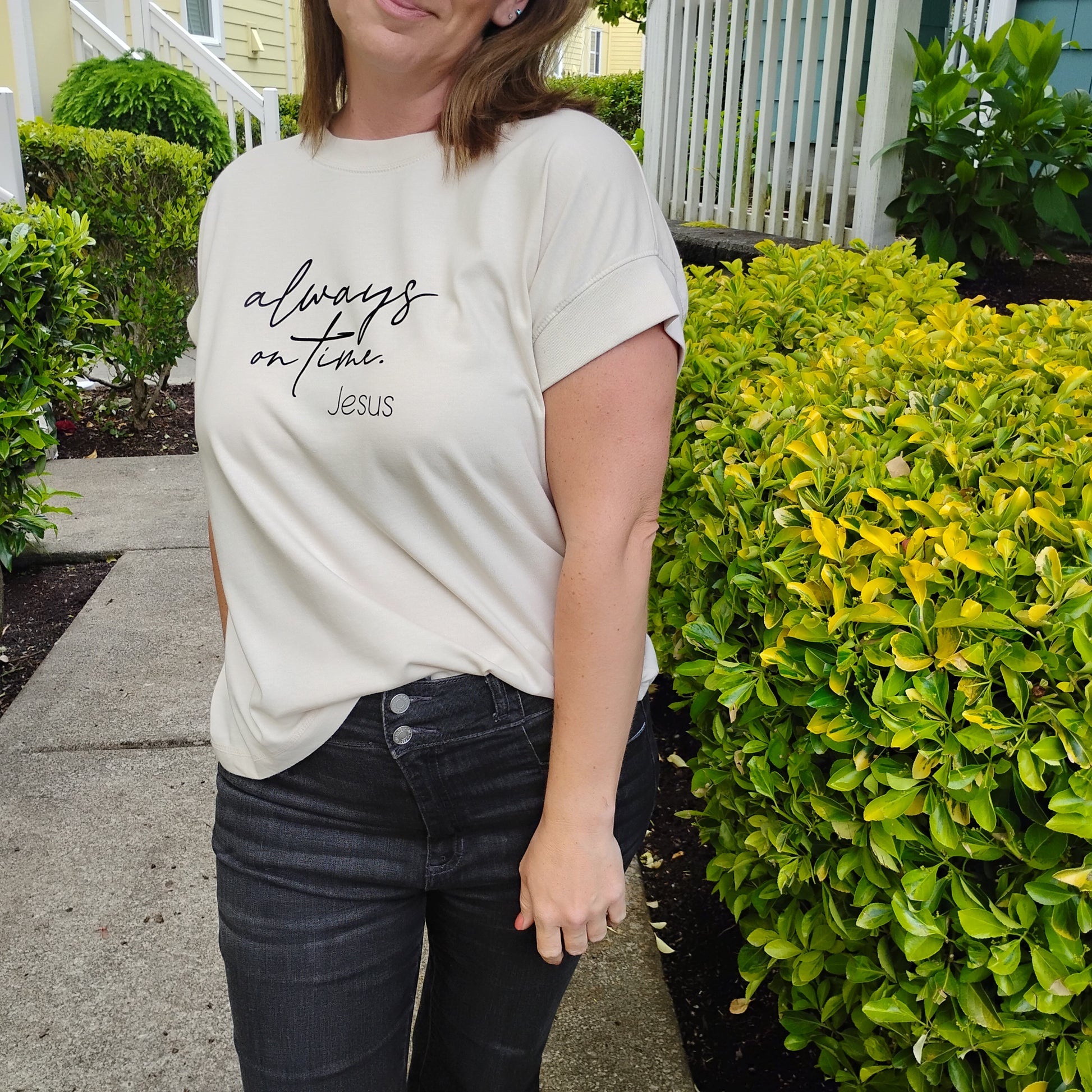 Always on time - capsleeve tee