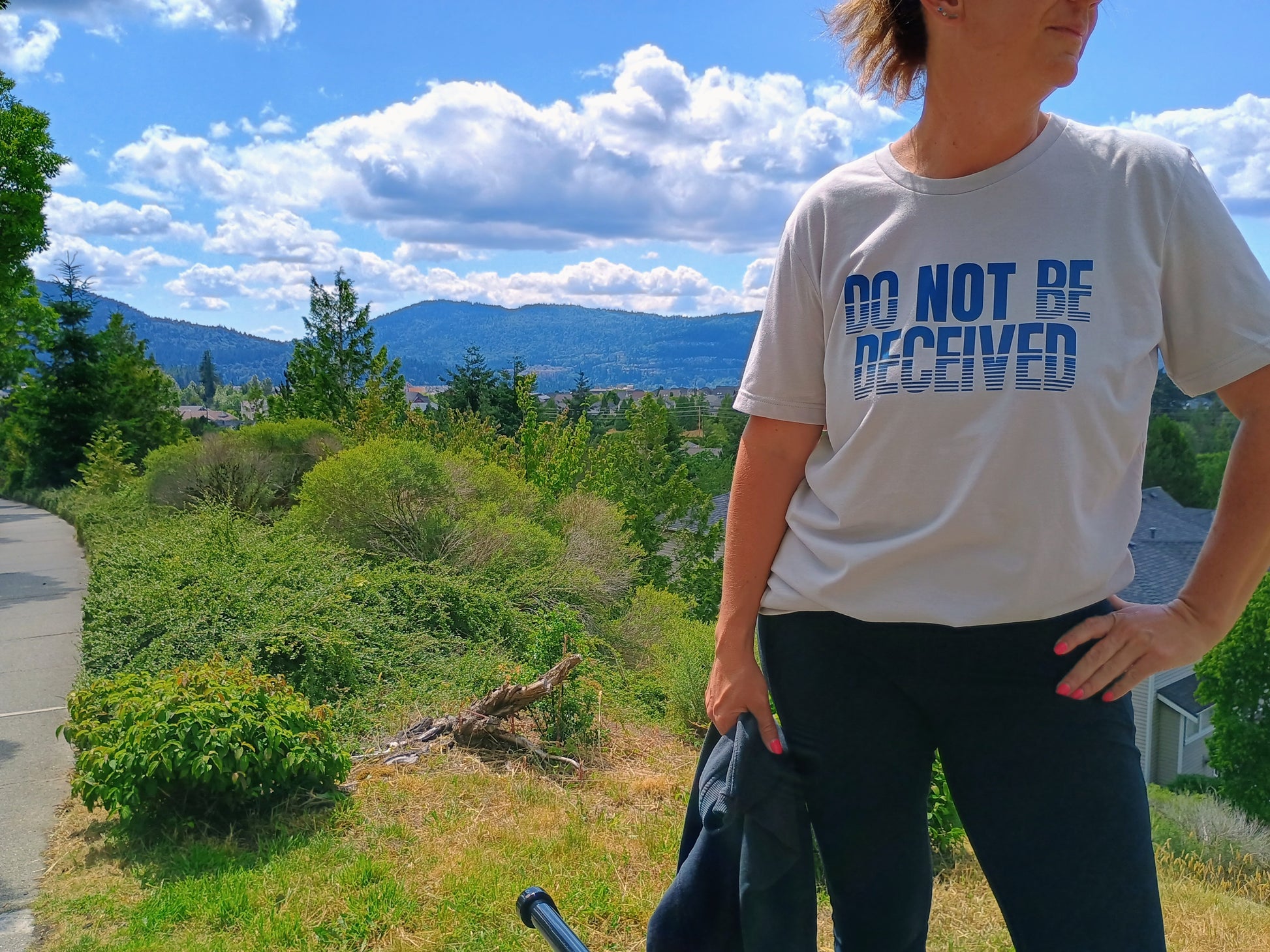 Do Not Be Deceived tee