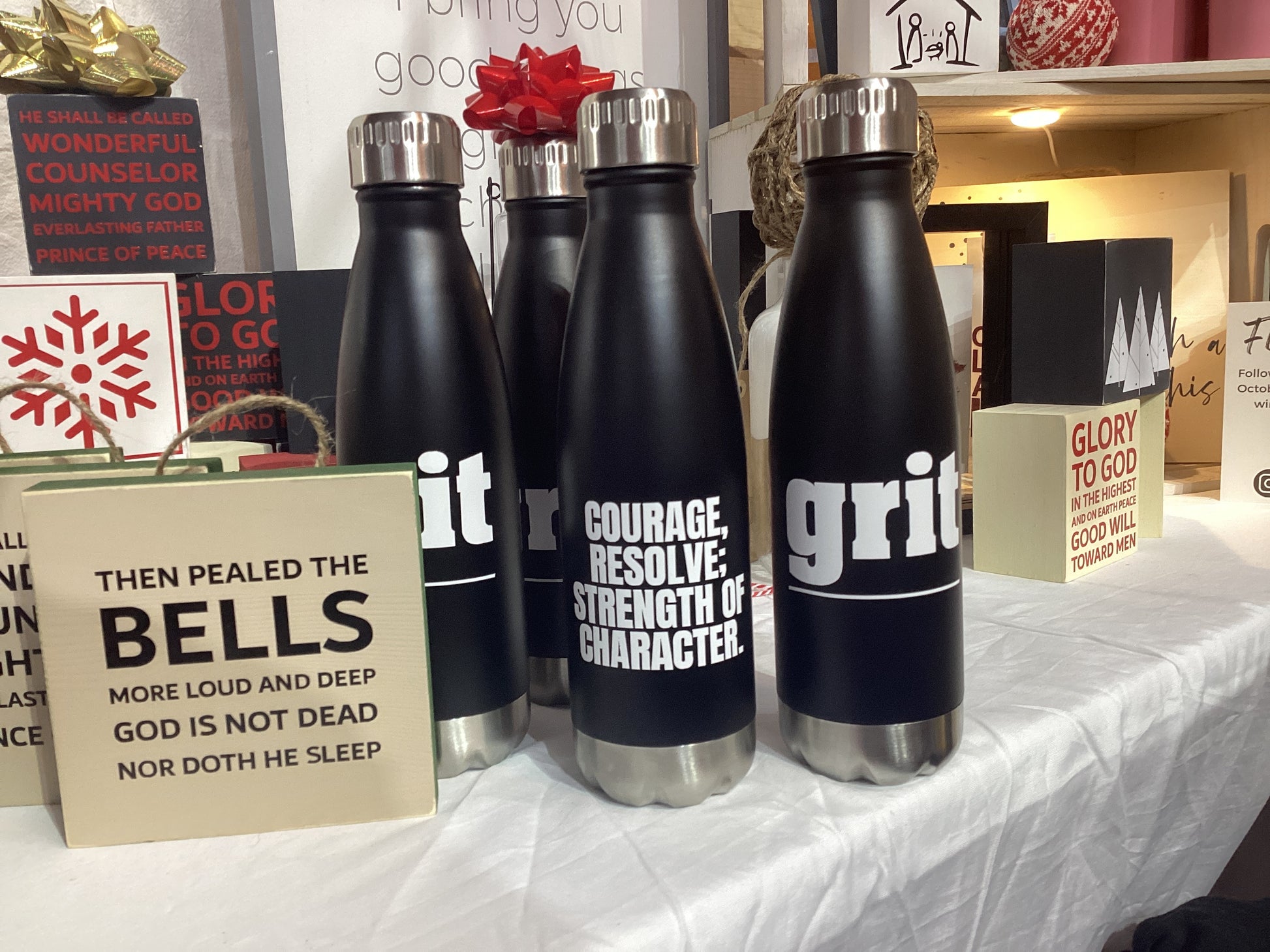 Grit water bottle