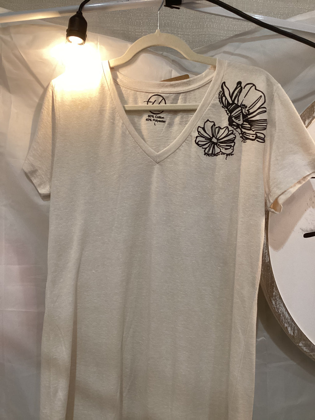Remain in Me flower v-neck tee